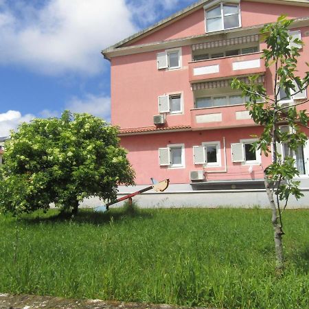 Green Garden Apartments Rovinj Exteriör bild